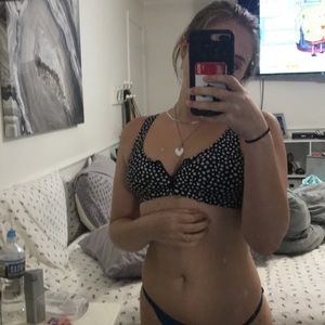 Blackbough bikini top